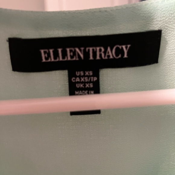 Ellen Tracy Sleeveless Blouse - Picture 2 of 3